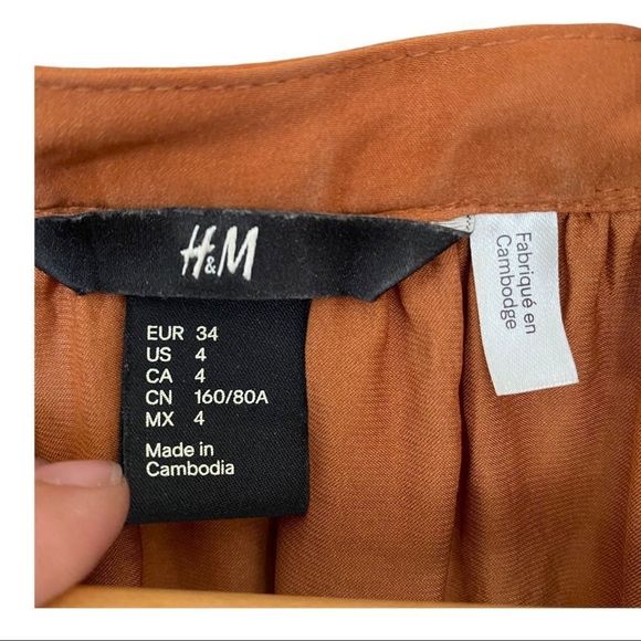 H&M bohemian tan flowy long sleeve top 4 EUC - Picture 5 of 8